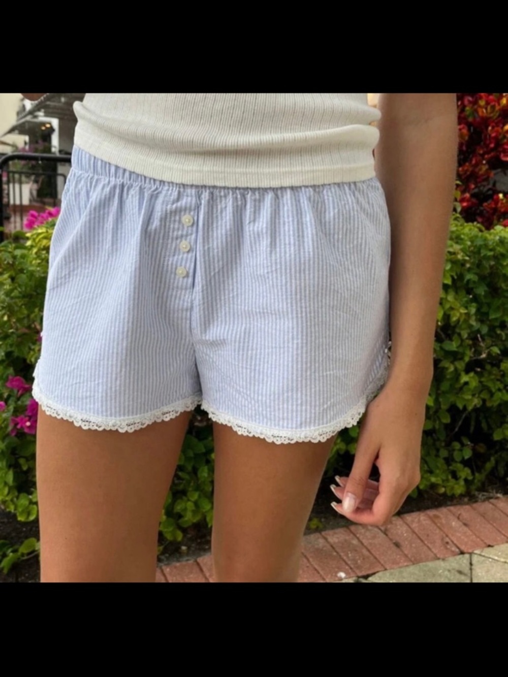 Brandy Melville John Galt California Womens Keira Lace Cotton Shorts NEW